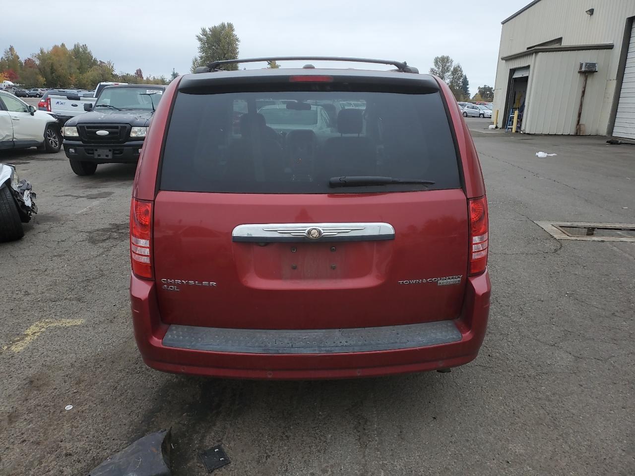 CHRYSLER TOWN & COUNTRY TOURING