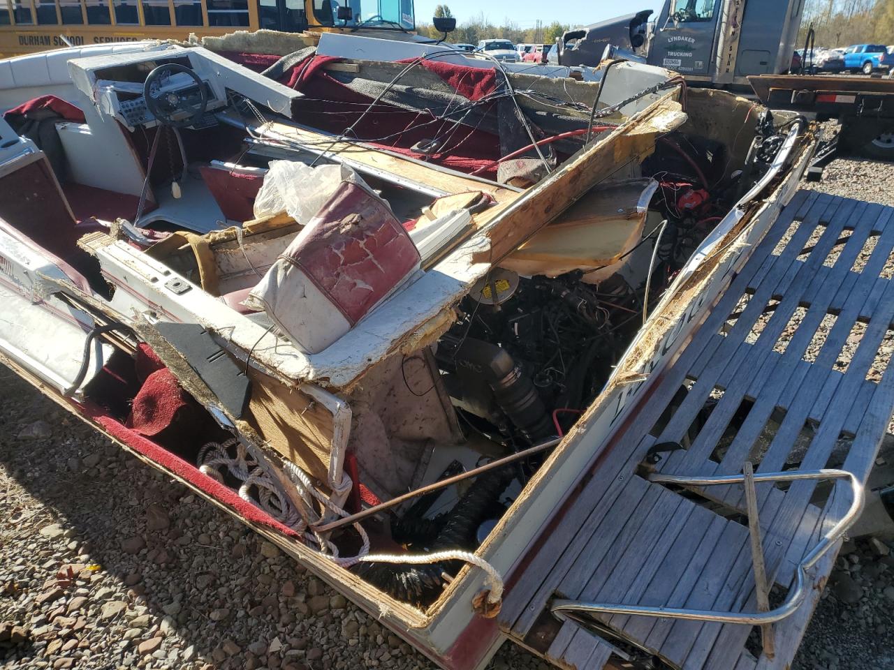 Lot #3302647112 1988 FOUR WINNS 210 HORIZON