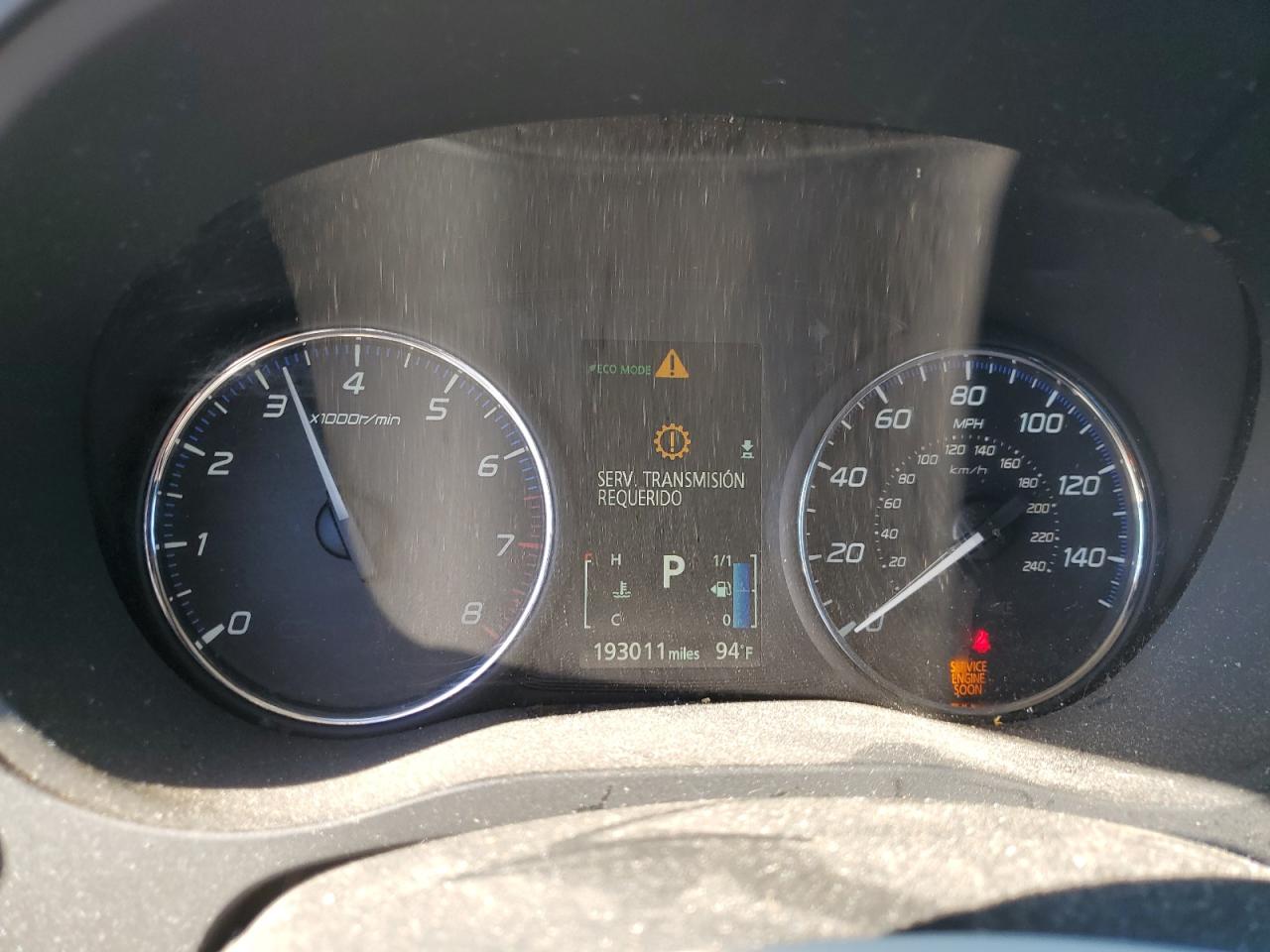 MITSUBISHI OUTLANDER SE