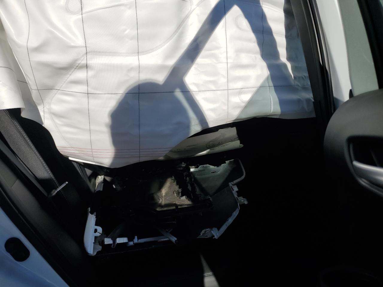 TOYOTA COROLLA CROSS XLE