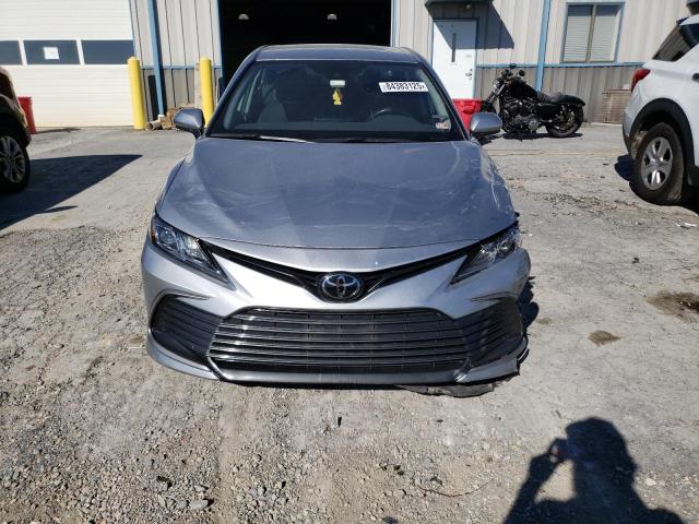 2022 TOYOTA CAMRY LE 4T1C11AK6NU704988