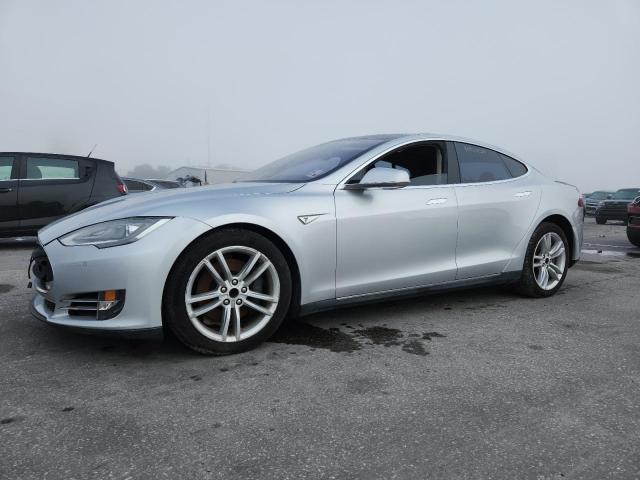 Global Auto Auctions: 2013 TESLA MODEL S