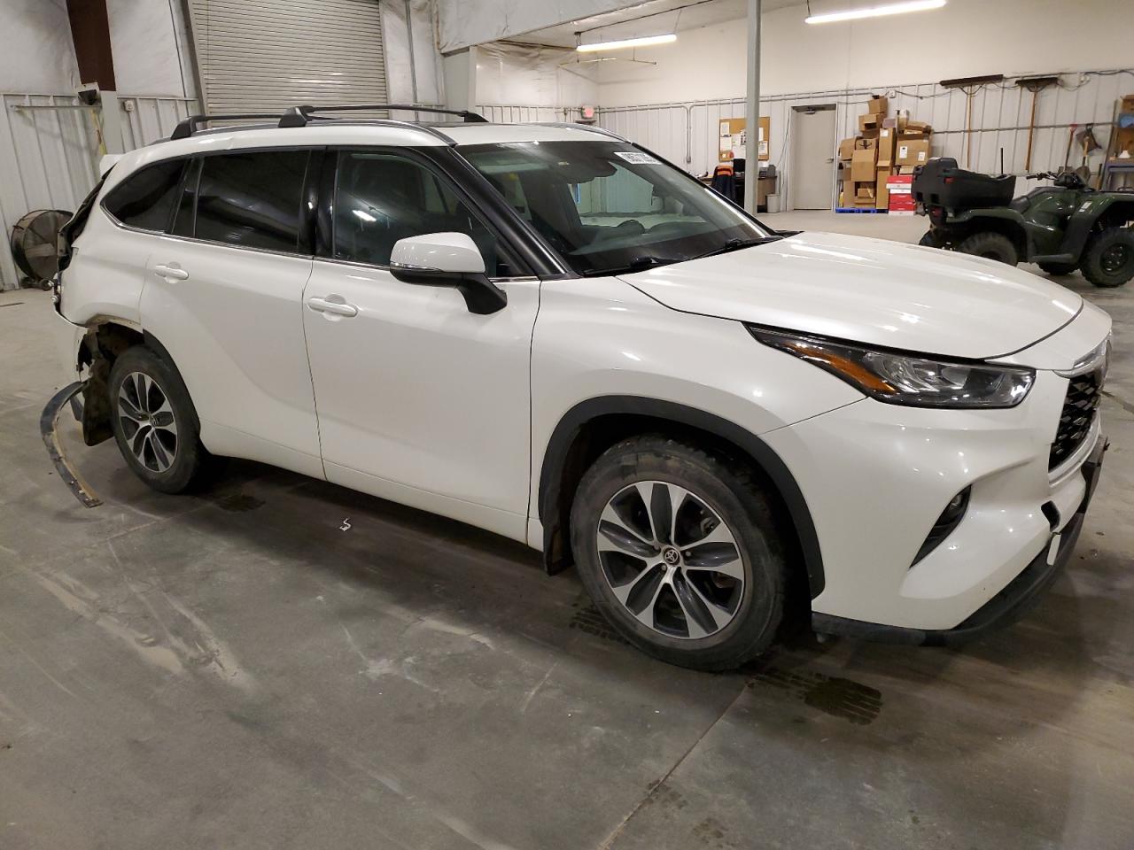 TOYOTA HIGHLANDER XLE
