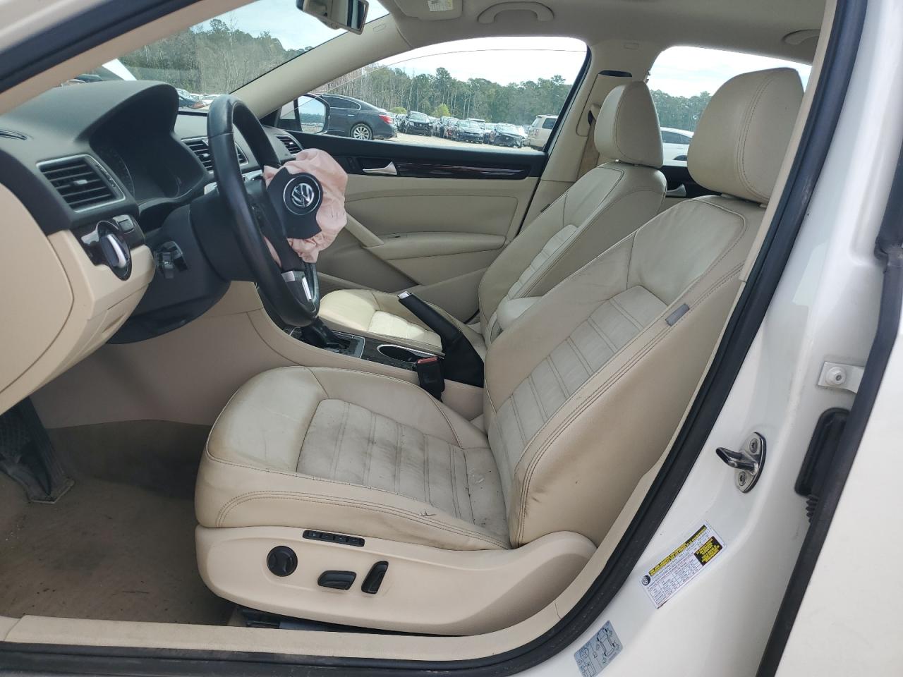 VOLKSWAGEN PASSAT SEL