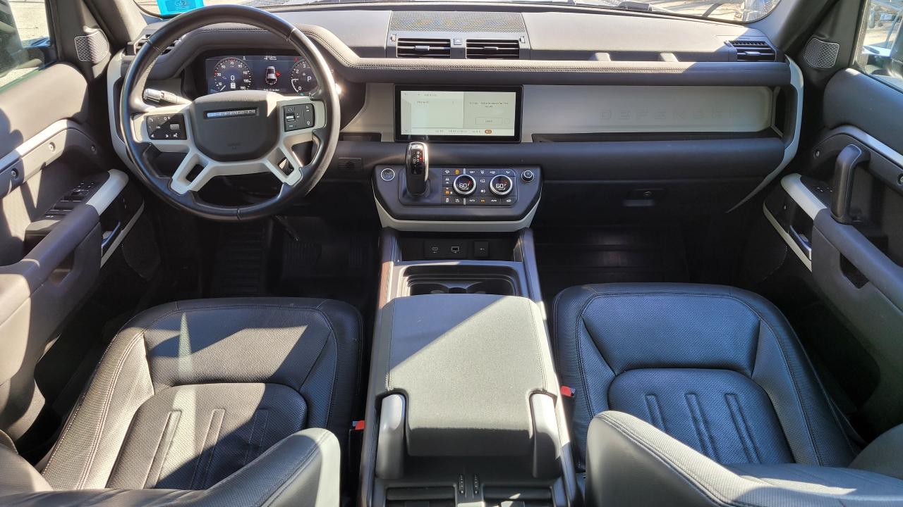 LAND ROVER DEFENDER 110 X-DYNAMIC SE