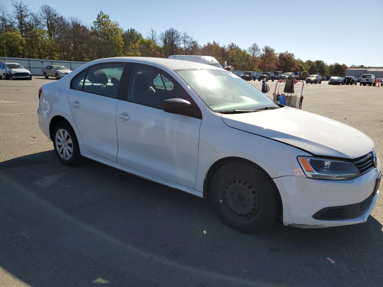 VOLKSWAGEN JETTA BASE