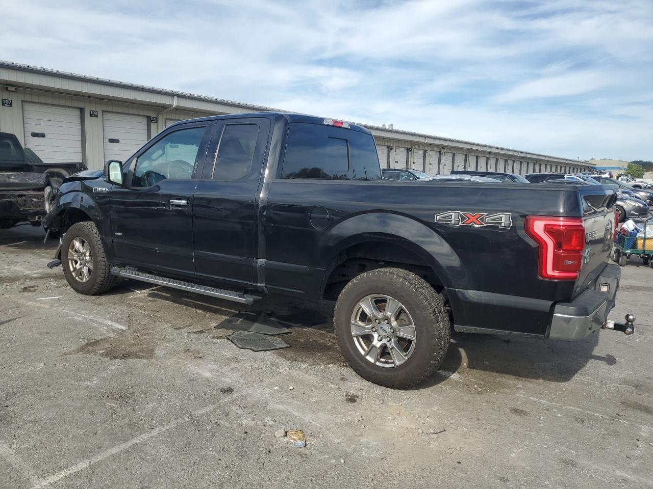 FORD F-150 SUPER CAB