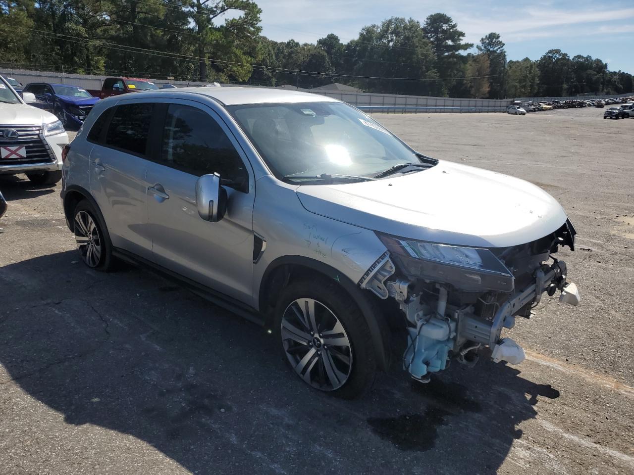 MITSUBISHI OUTLANDER ES