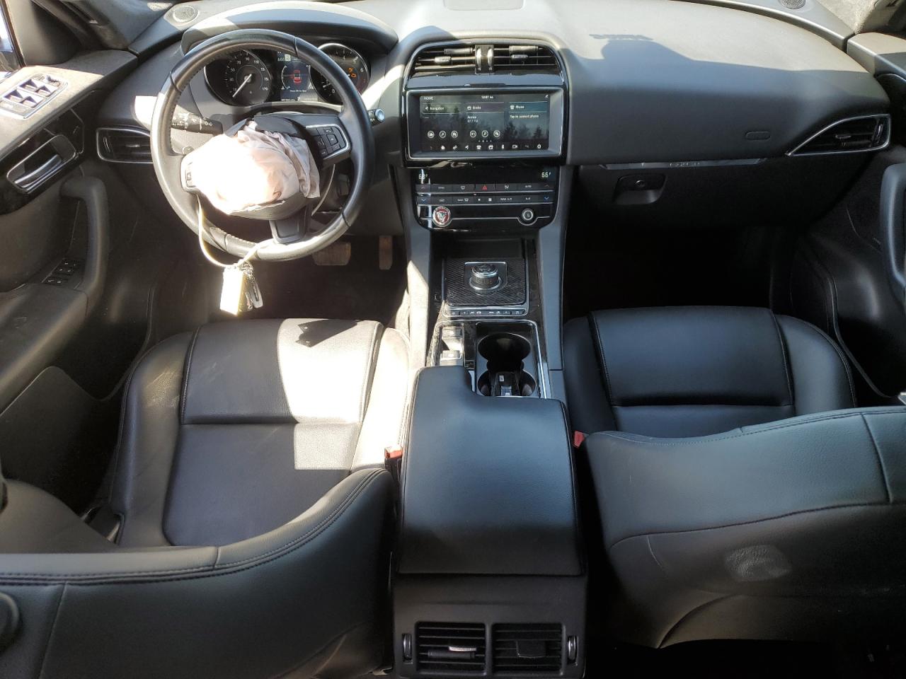 JAGUAR F-PACE PREMIUM