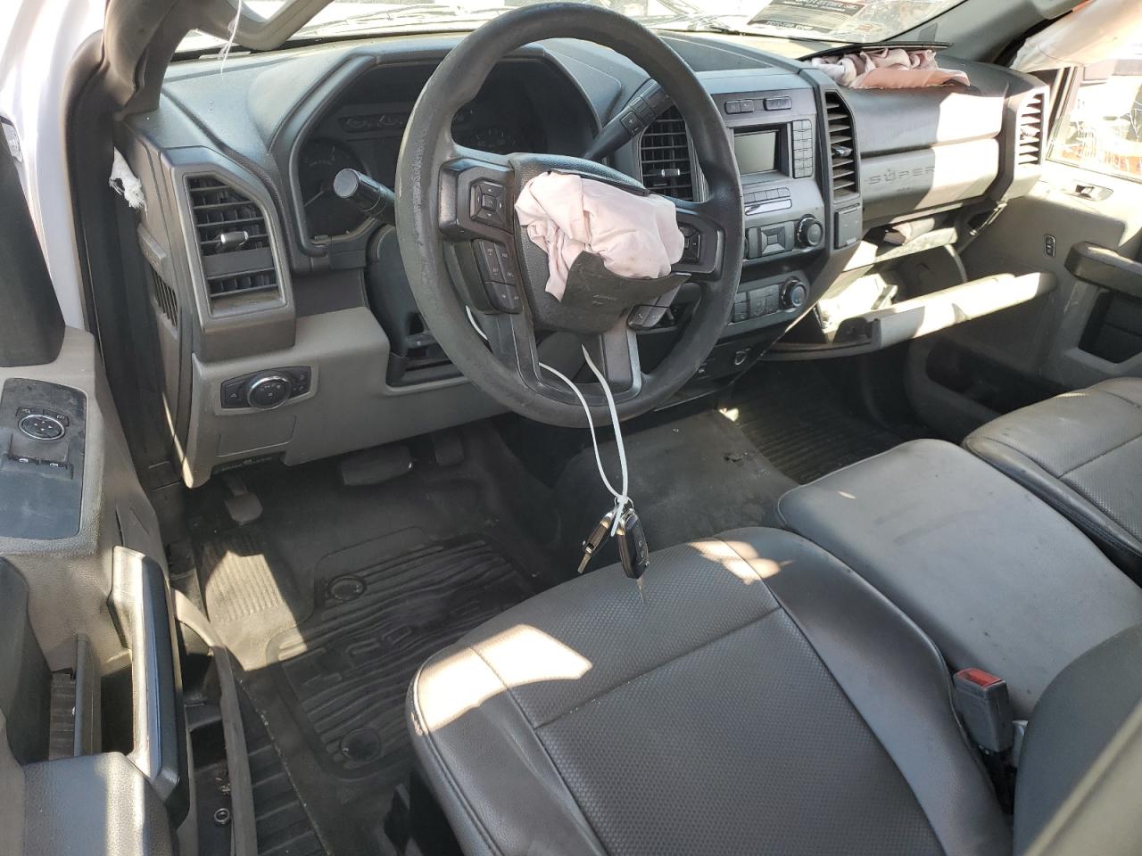 FORD F-550 SUPER DUTY