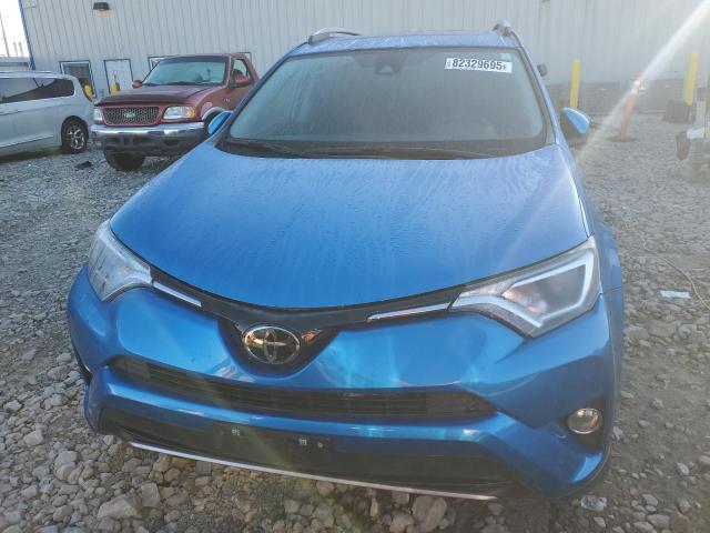 2017 TOYOTA RAV4 XLE - JTMRFREV9HJ141721