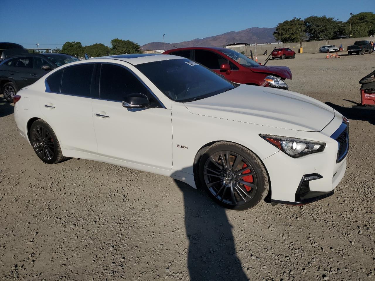 INFINITI Q50 RED SPORT 400