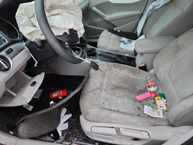 2017 VOLKSWAGEN PASSAT S 1VWAT7A38HC086243