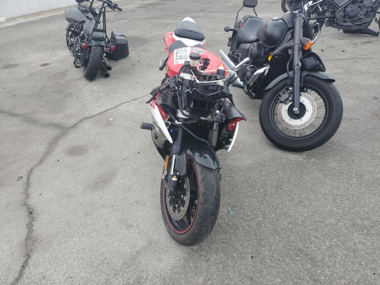 Lot #3316076220 2014 YAMAHA YZFR6 C