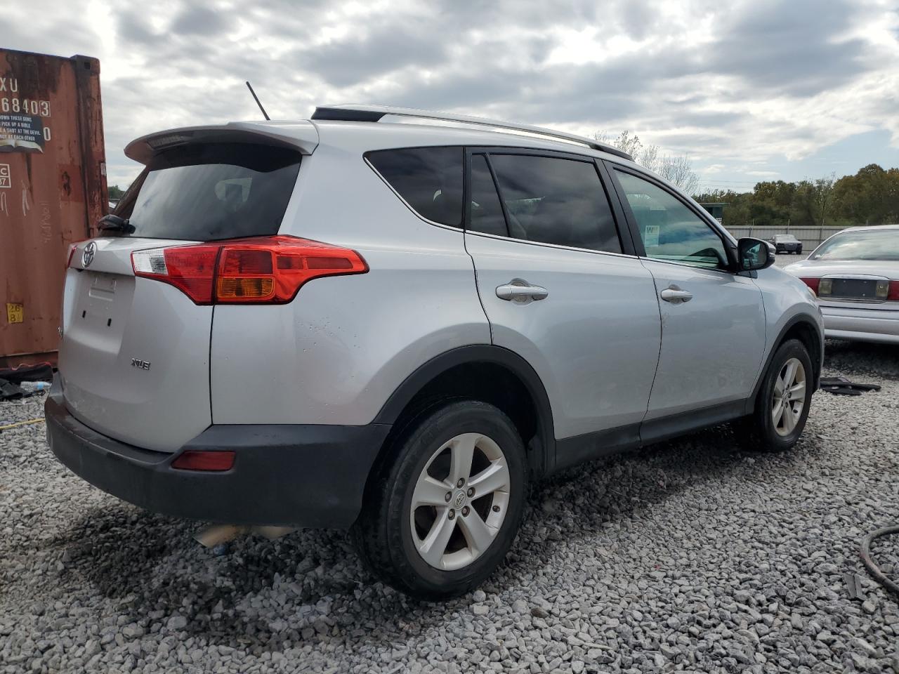 TOYOTA RAV4 XLE