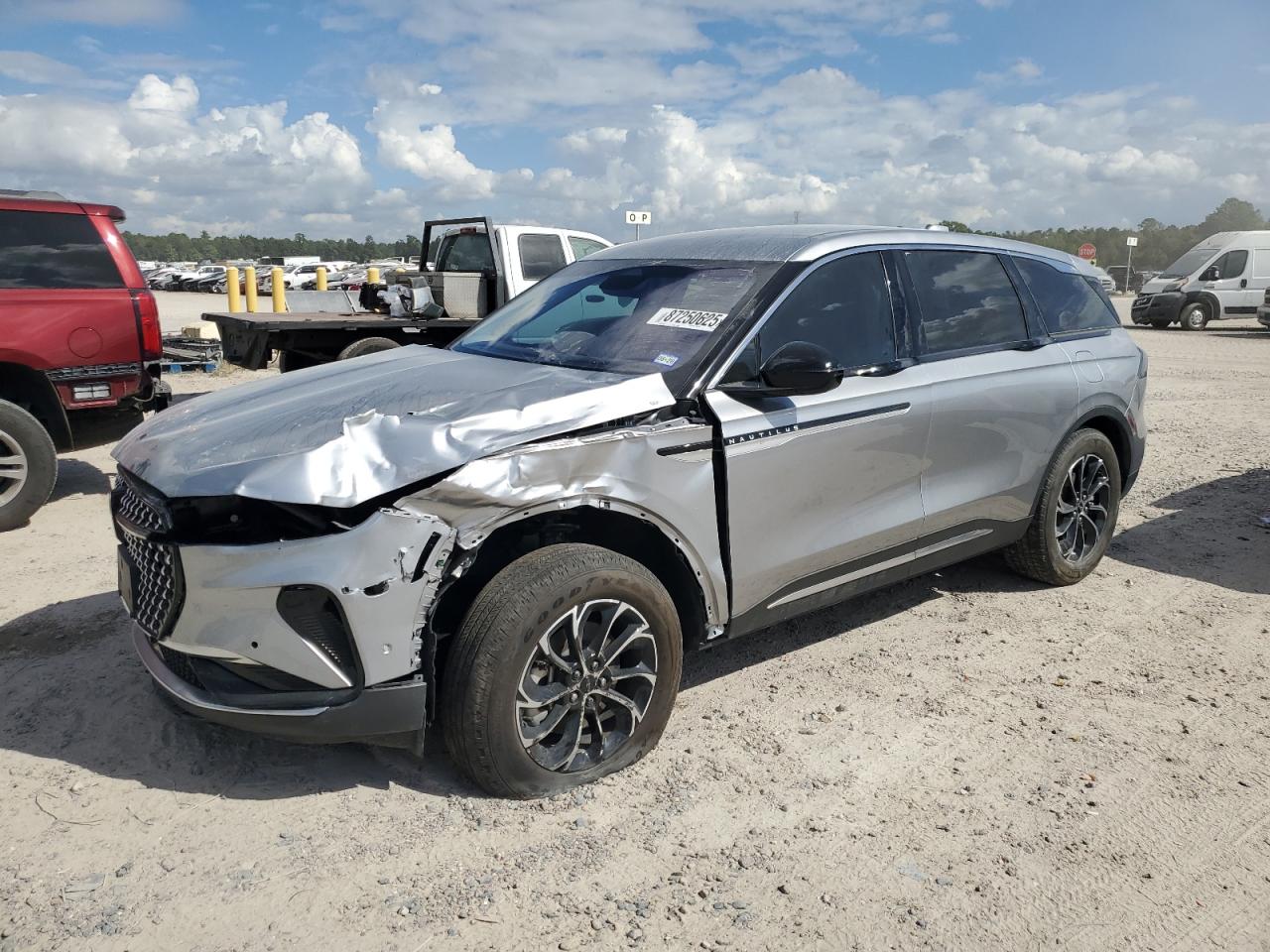 Lot #3268229036 2024 LINCOLN NAUTILUS P