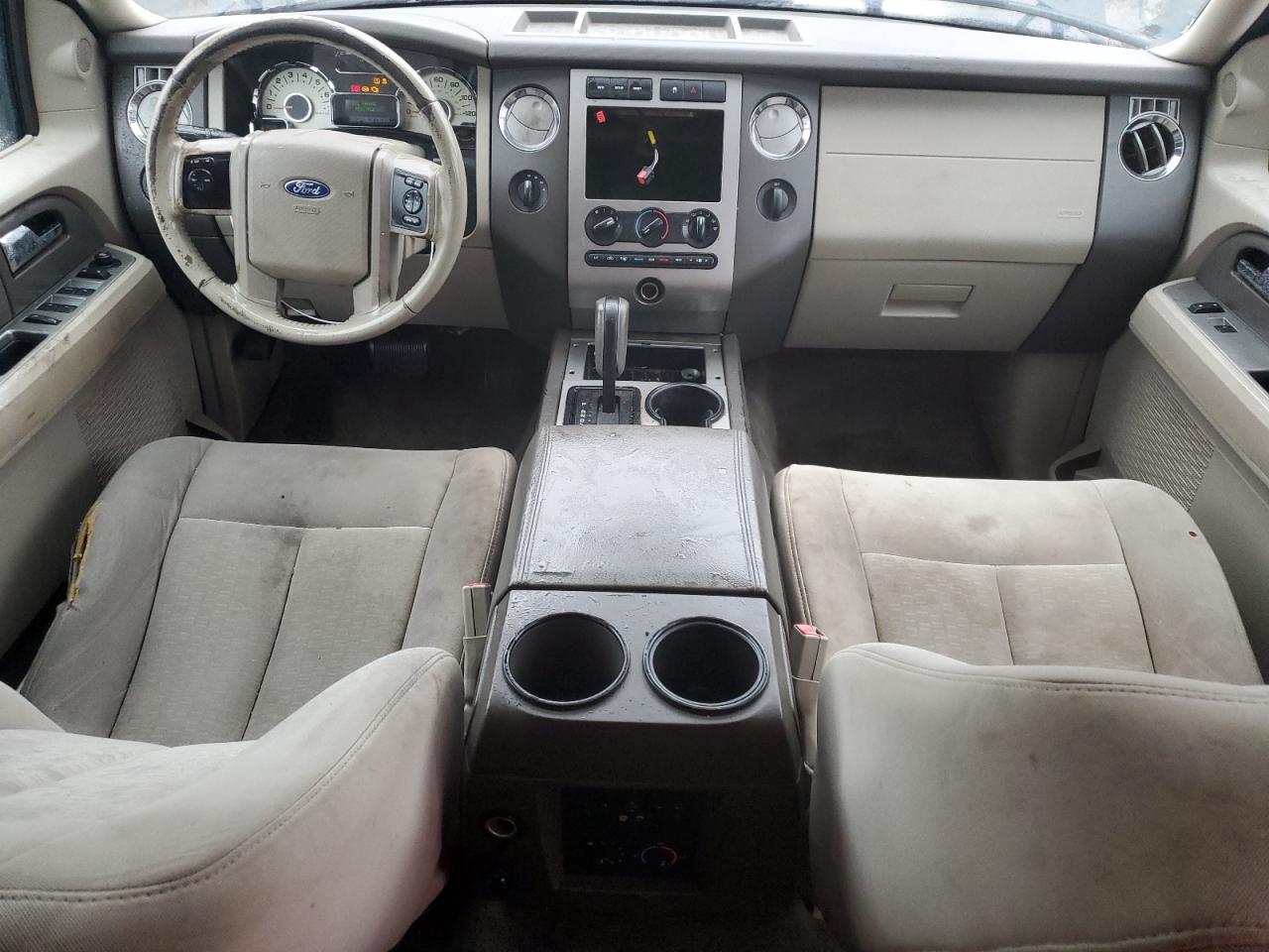 FORD EXPEDITION EL XLT