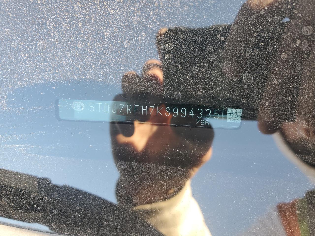 TOYOTA HIGHLANDER SE