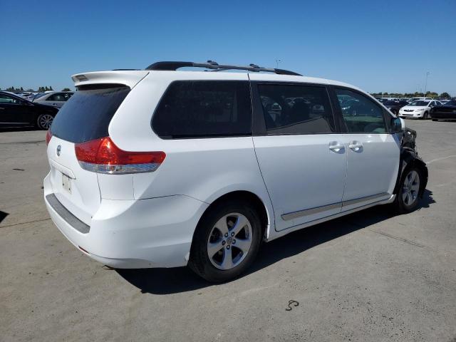 2011 TOYOTA SIENNA LE - 5TDKK3DC6BS143558