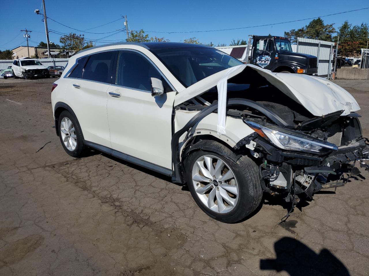 INFINITI QX50 ESSENTIAL