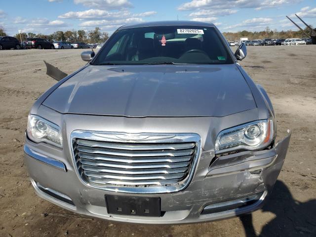 2013 CHRYSLER 300 #3296340426