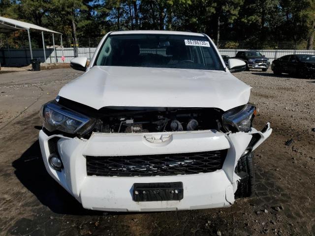 2019 TOYOTA 4RUNNER SR - JTEZU5JR8K5196227
