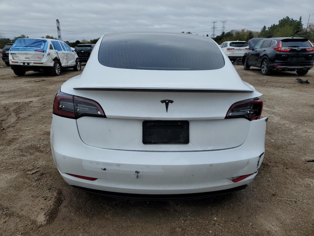TESLA MODEL 3