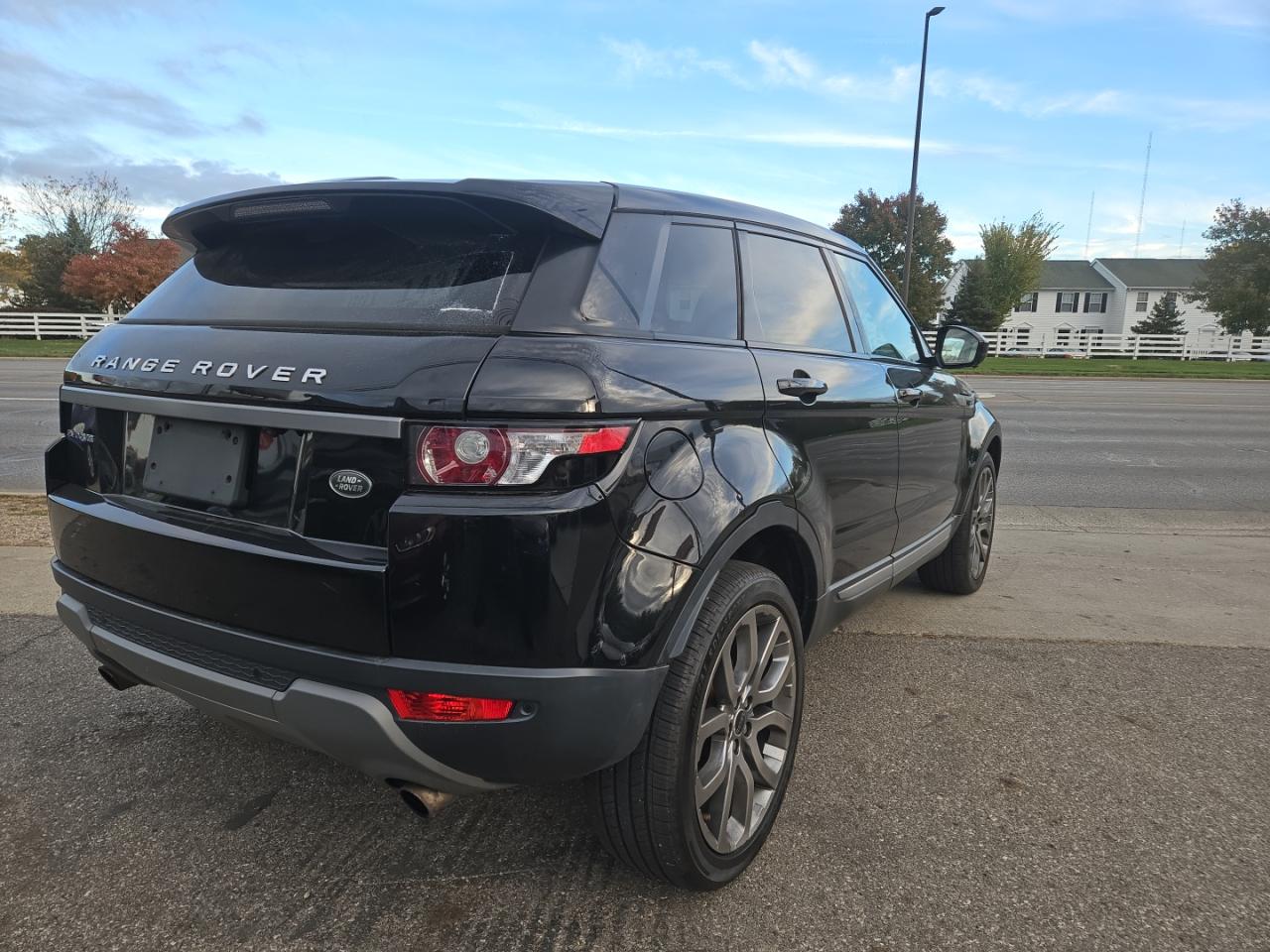 LAND ROVER RANGE ROVER PURE PREMIUM