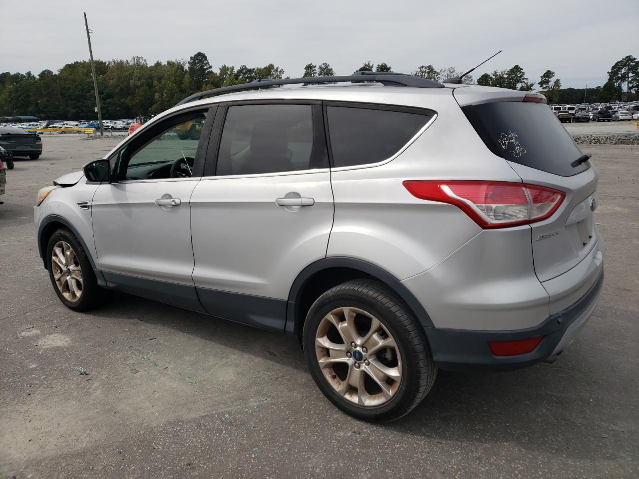 FORD ESCAPE SE