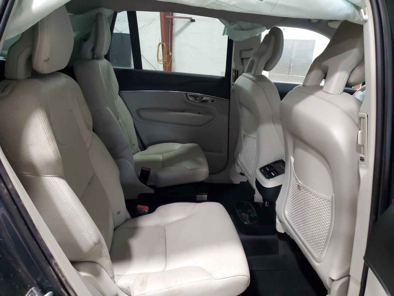 VOLVO XC90 T6 MOMENTUM