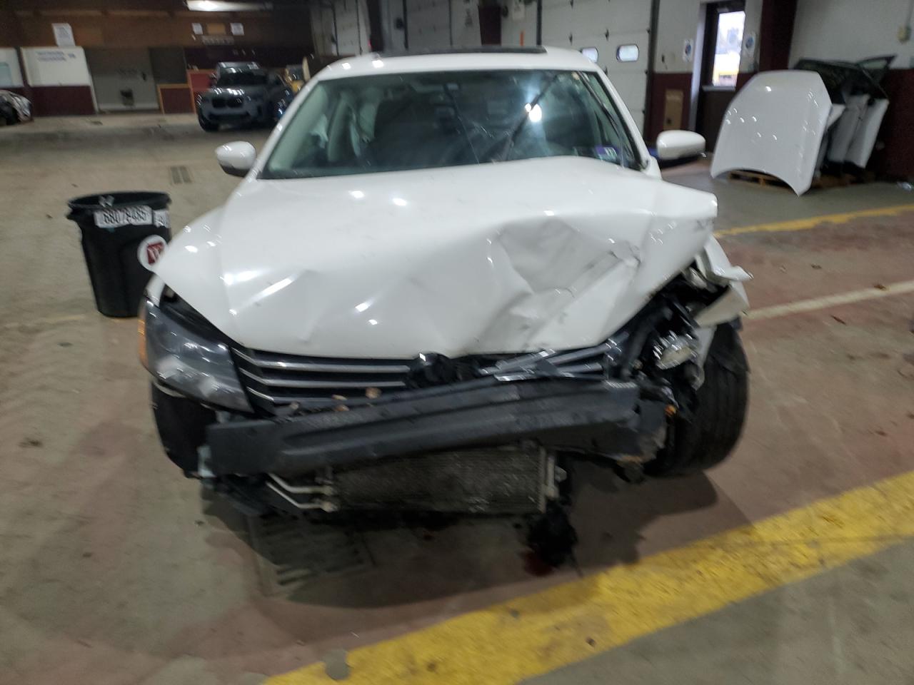 VOLKSWAGEN PASSAT SE