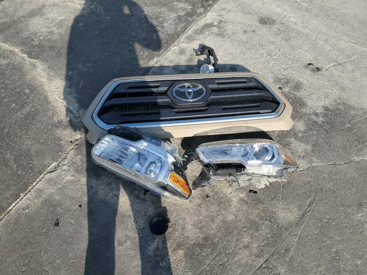 TOYOTA TACOMA DOUBLE CAB