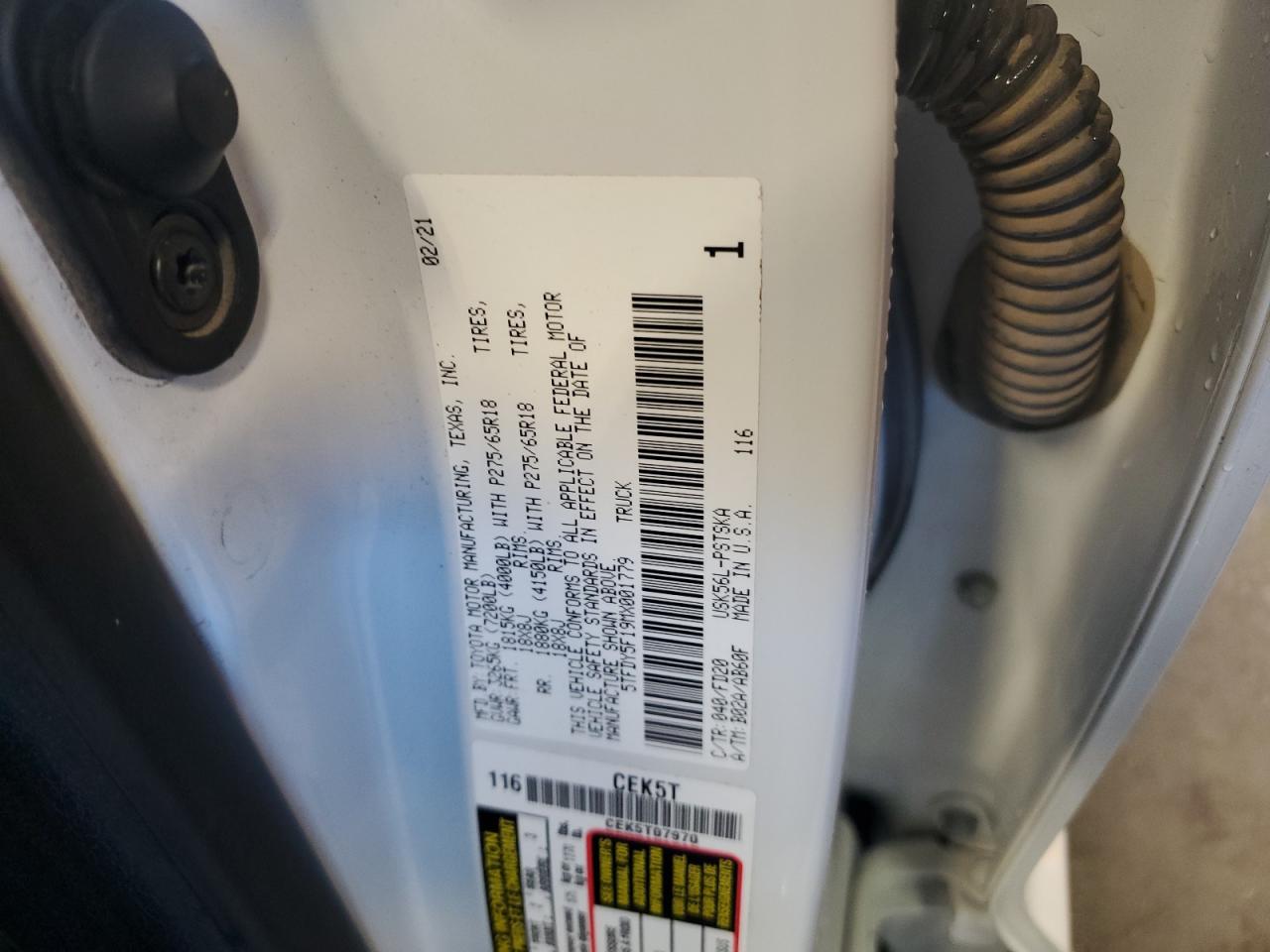 TOYOTA TUNDRA CREWMAX SR5