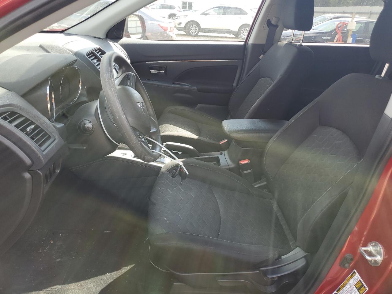 MITSUBISHI OUTLANDER ES