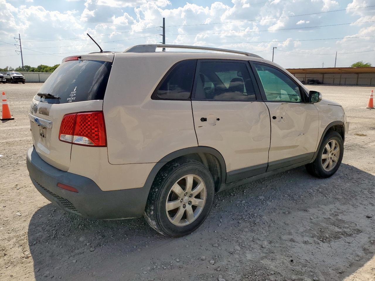KIA SORENTO BASE