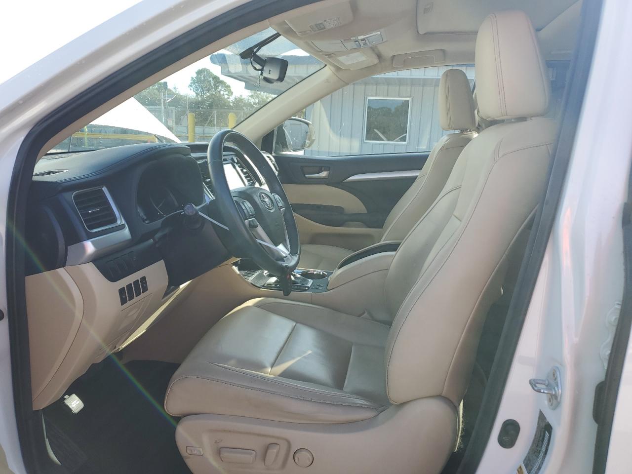 TOYOTA HIGHLANDER XLE