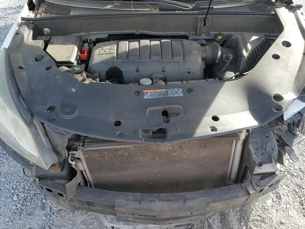 CHEVROLET TRAVERSE LS