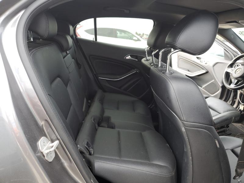 2018 MERCEDES-BENZ GLA 250 - WDCTG4EB4JJ381481