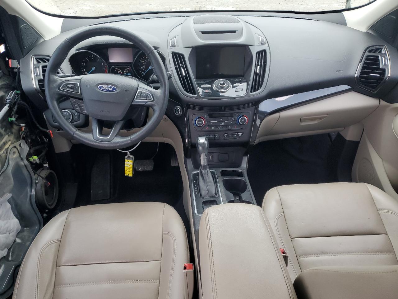 FORD ESCAPE TITANIUM