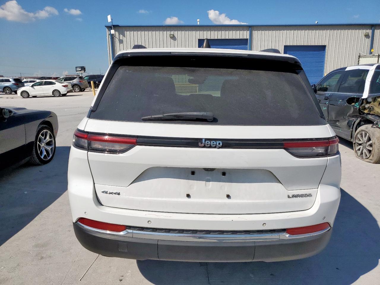 JEEP GRAND CHEROKEE LAREDO