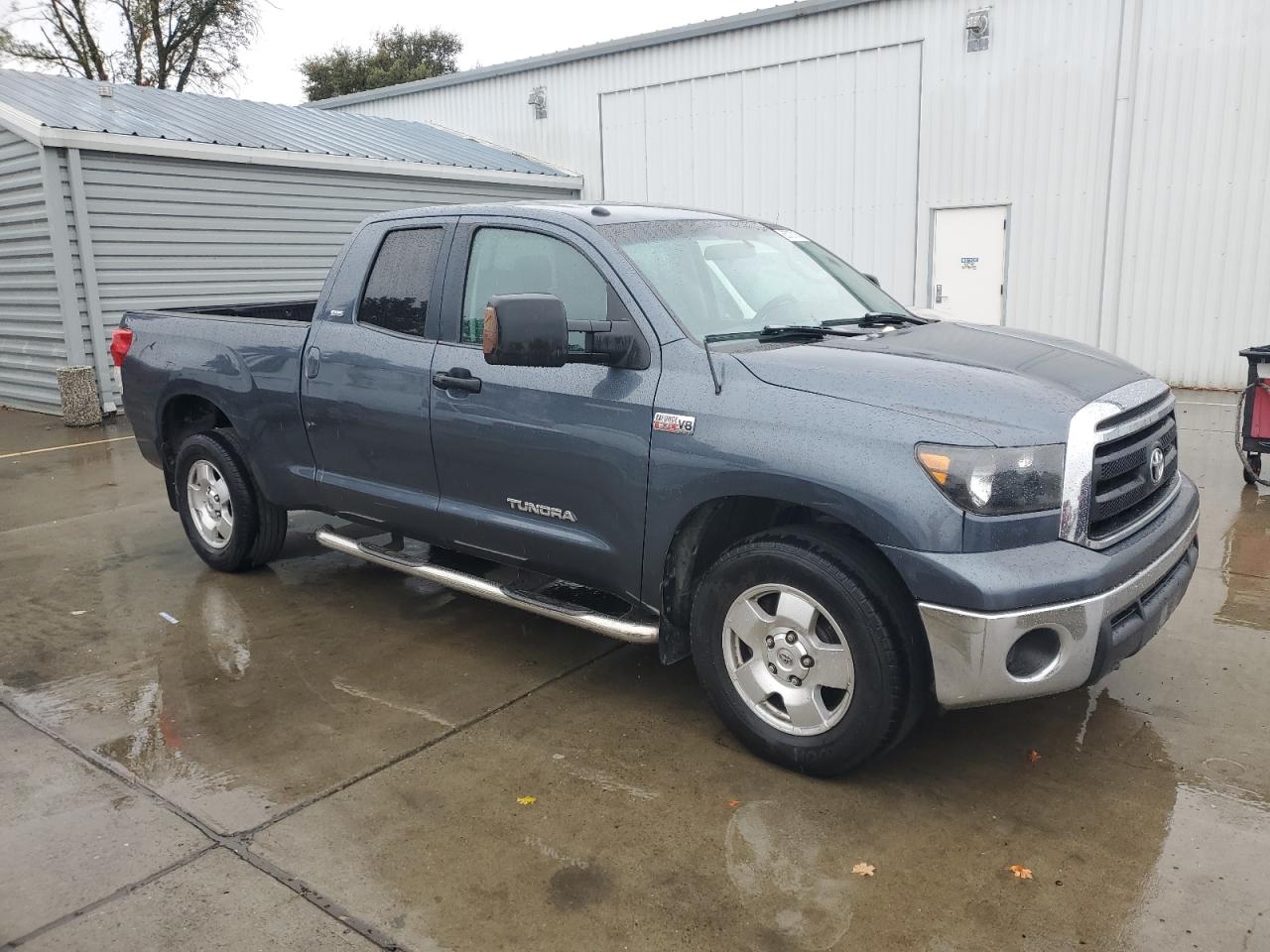 TOYOTA TUNDRA DOUBLE CAB SR5