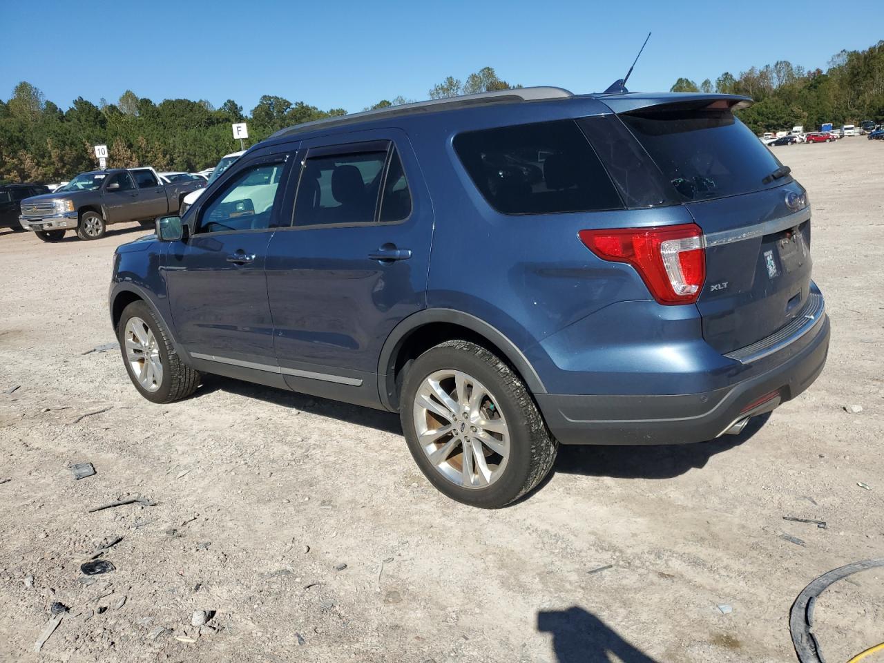 FORD EXPLORER XLT