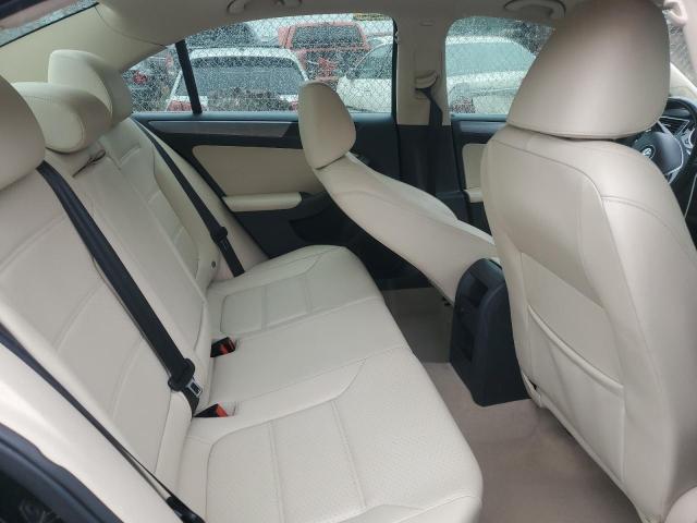 2015 VOLKSWAGEN JETTA TDI - 3VWLA7AJ0FM329813