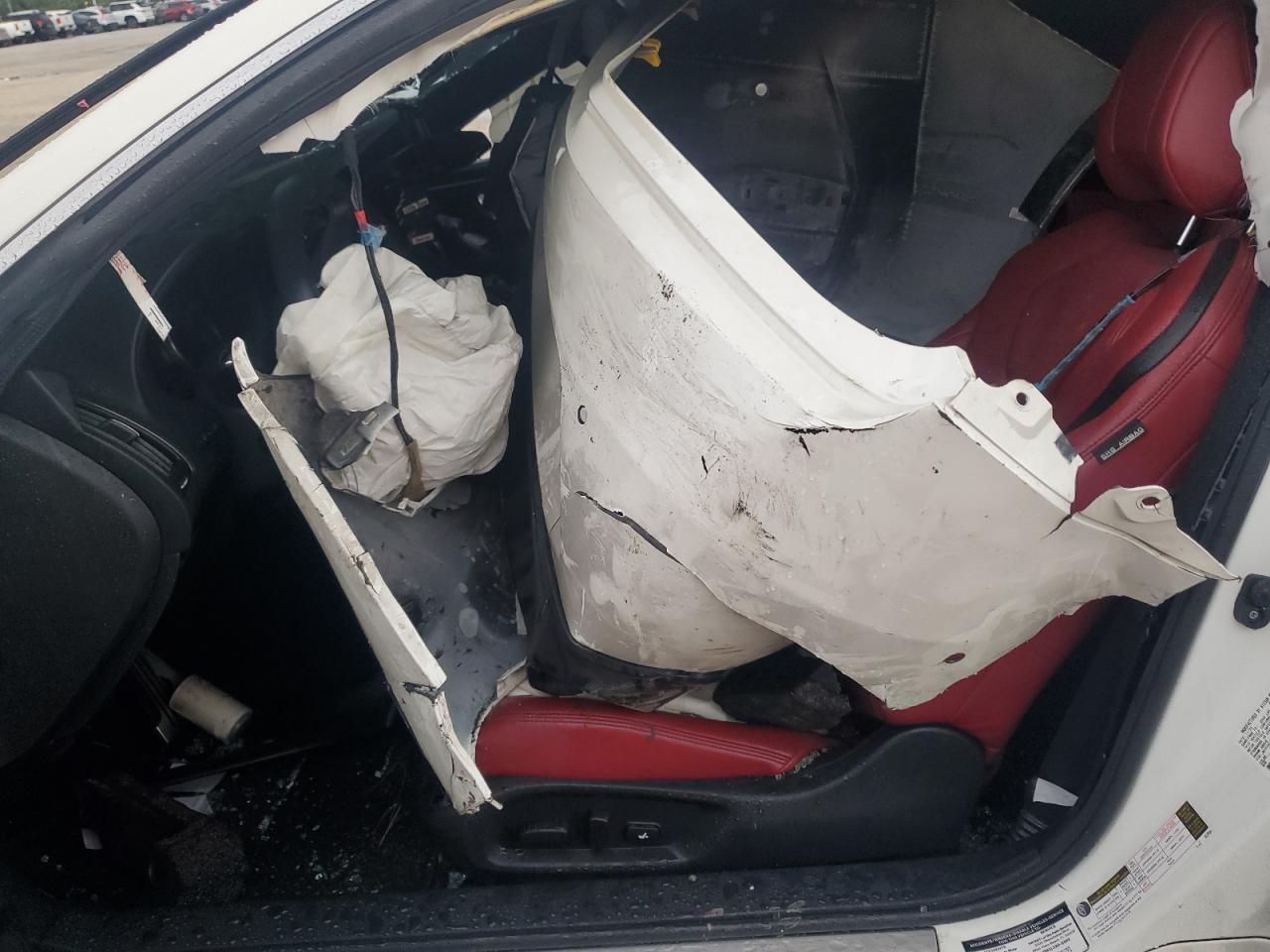 INFINITI Q60 RED SPORT 400