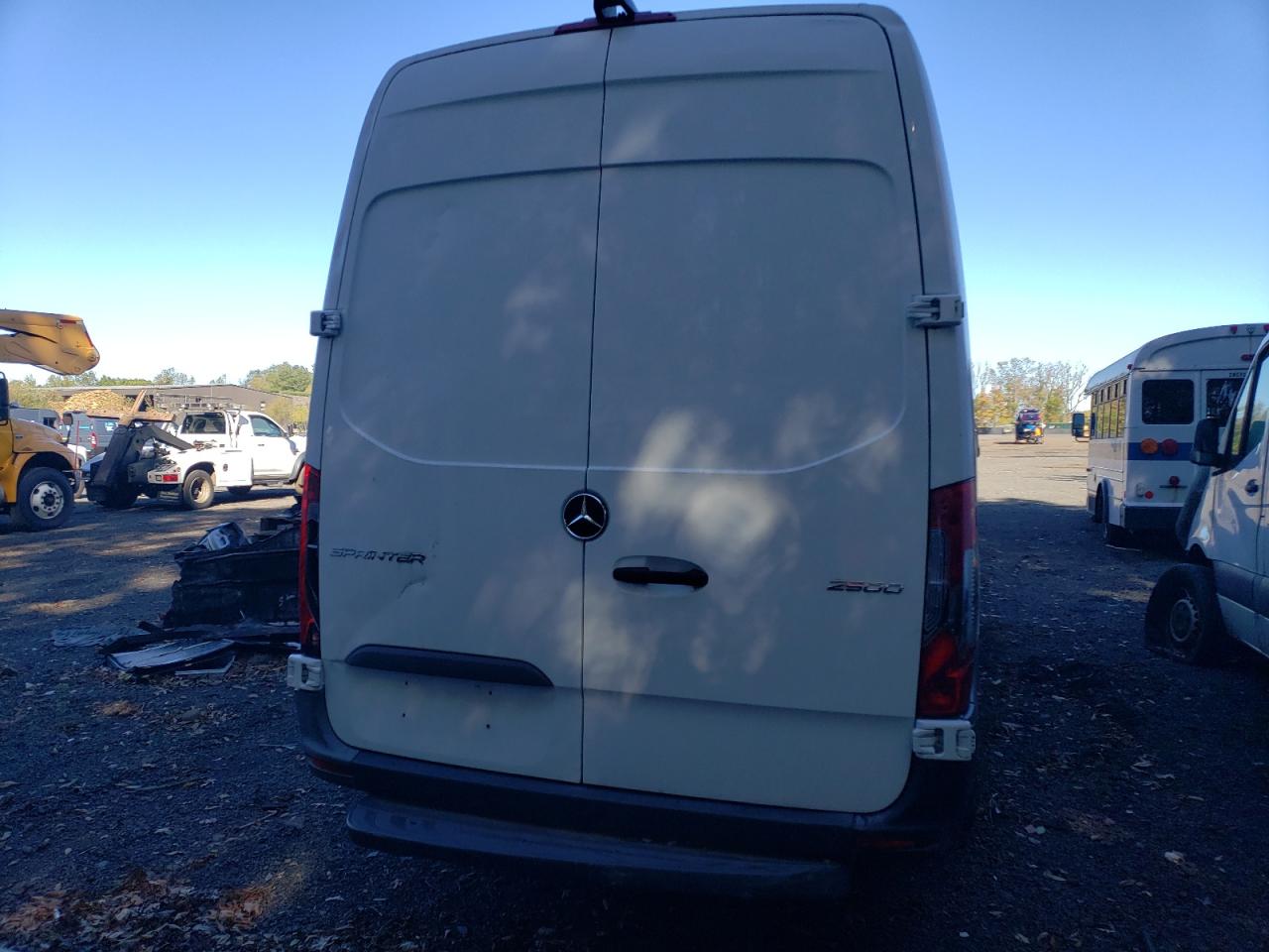 MERCEDES-BENZ SPRINTER 2500