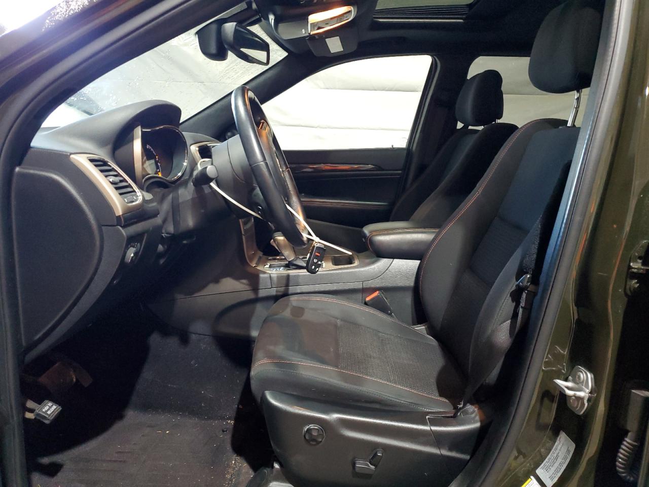 JEEP GRAND CHEROKEE LAREDO