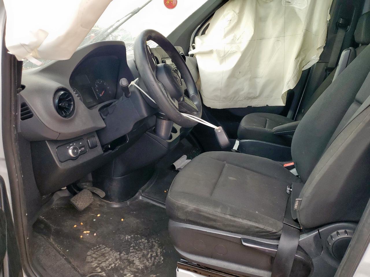 MERCEDES-BENZ SPRINTER 2500