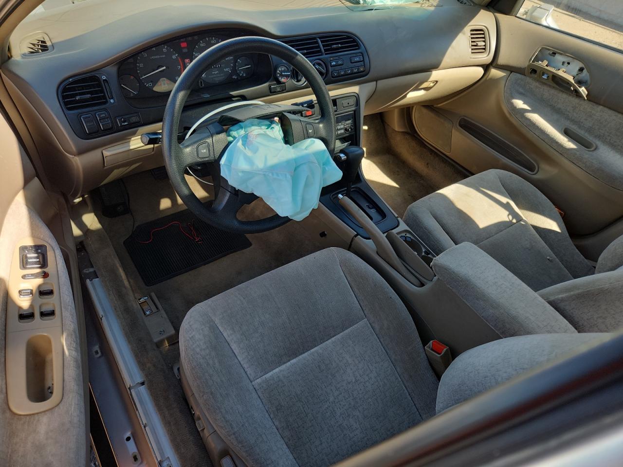 Lot #3291211970 1996 HONDA ACCORD EX