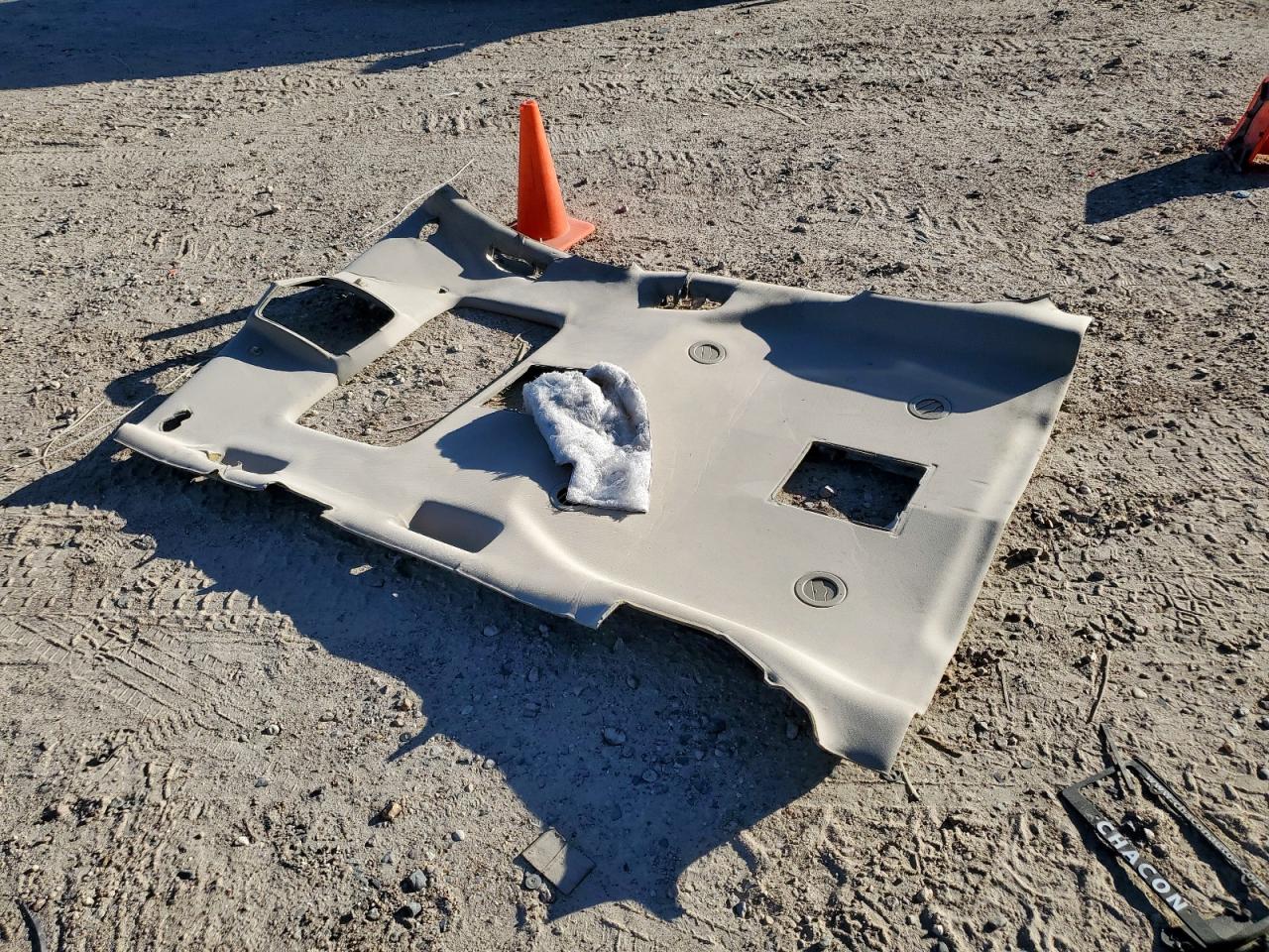 CHEVROLET SUBURBAN C1500 LT