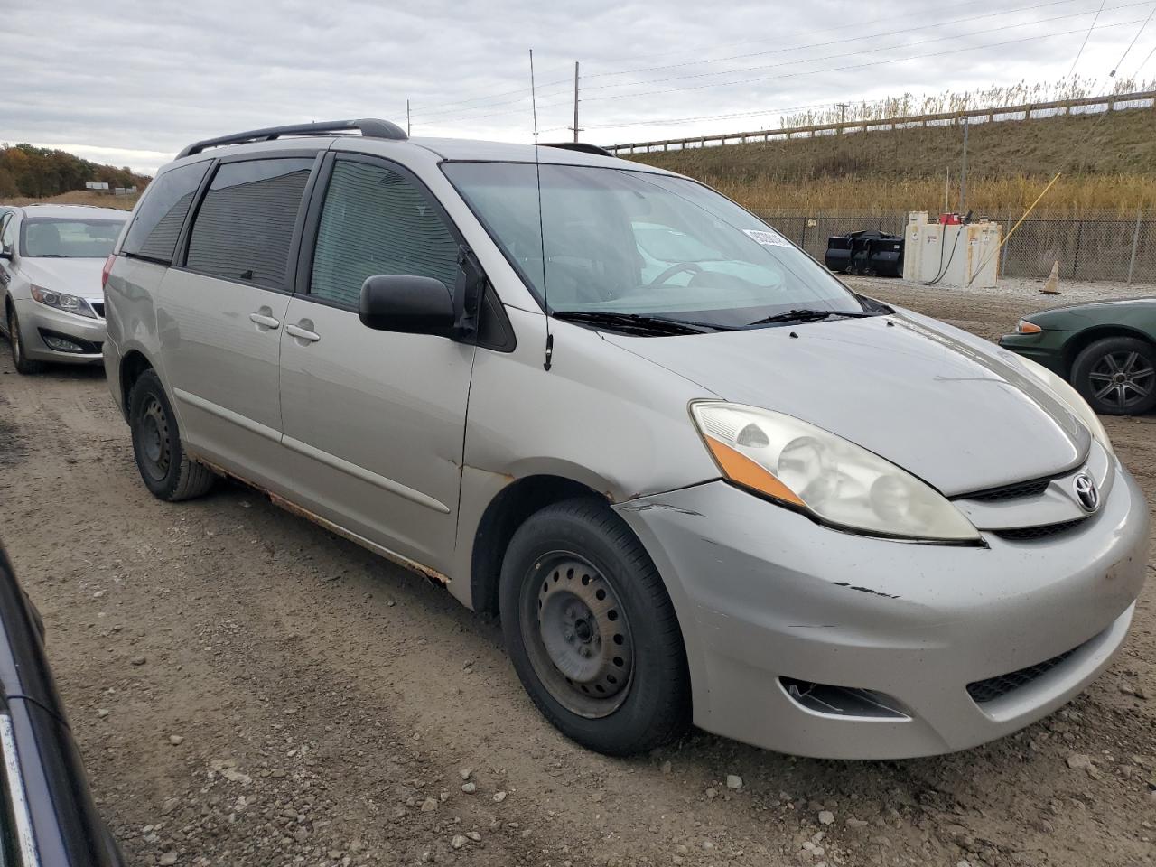 Lot #3279561248 2009 TOYOTA SIENNA CE